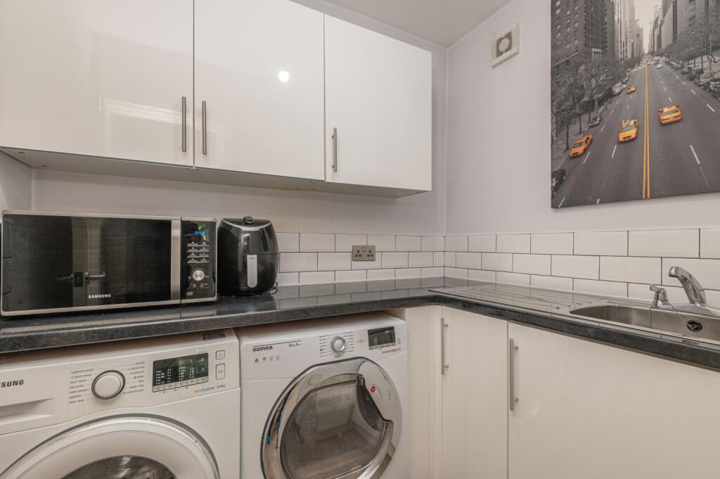 14 - 19 Marsland Court BD19 4QQ