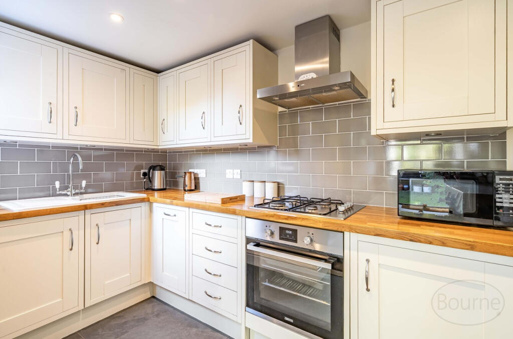 e7f7b3cd-5293-4e4...