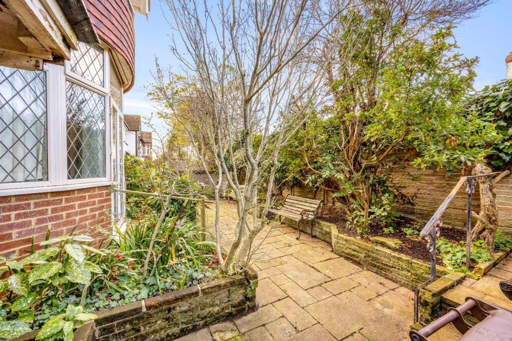 New Church Road, 104-015.JPG