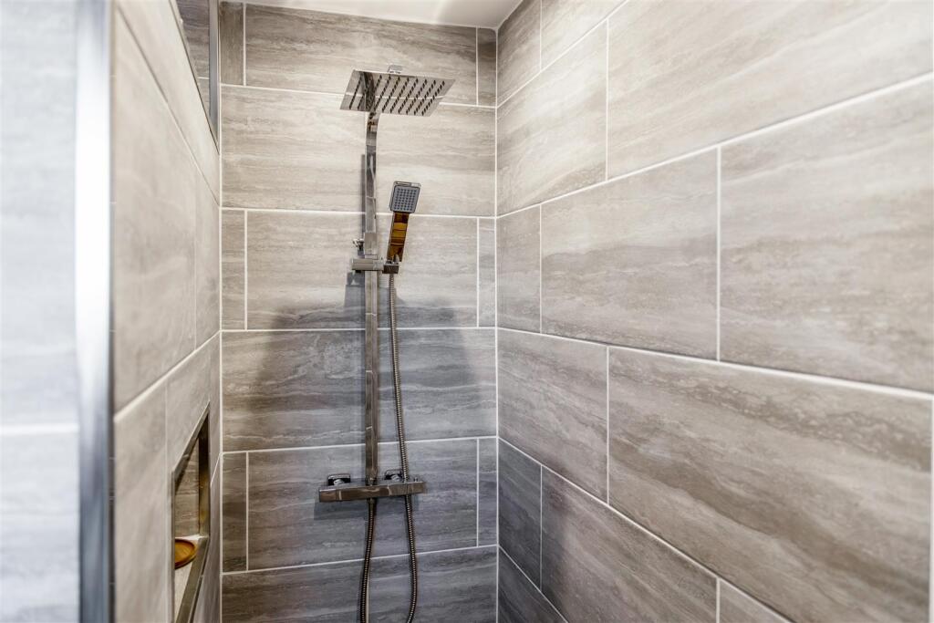 Foxgloves (Old Leake)-25.jpg