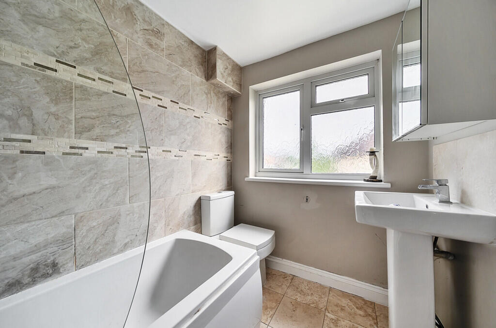 1318528-5-68652f9...