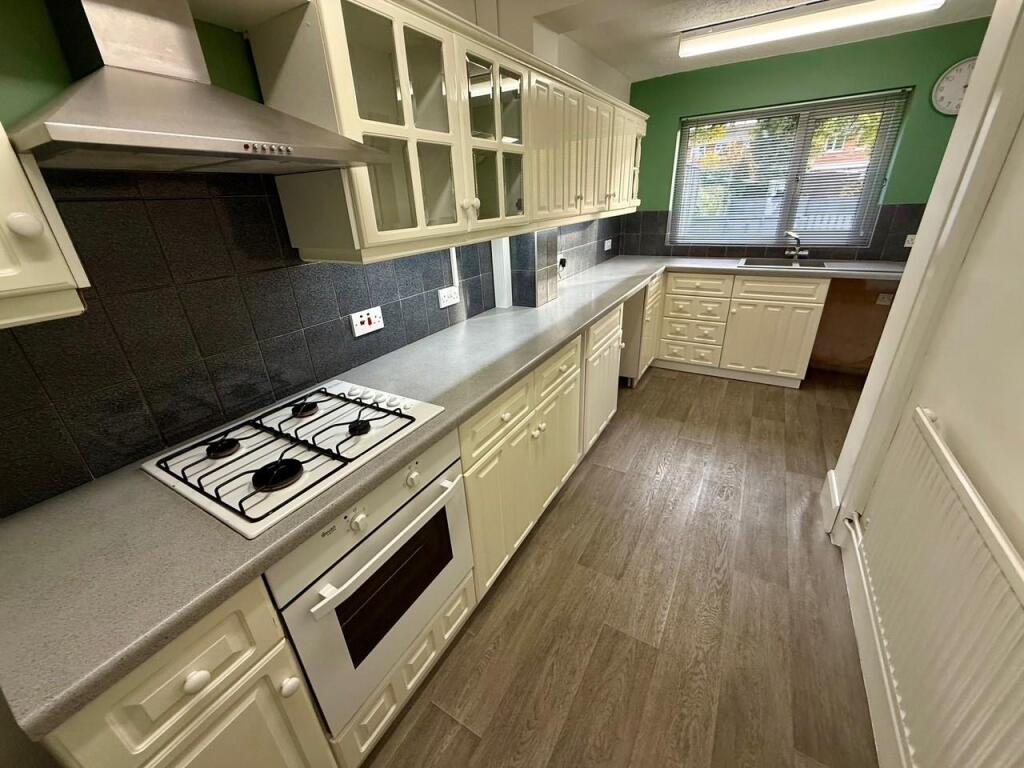 SL107 Kitchen.jpg
