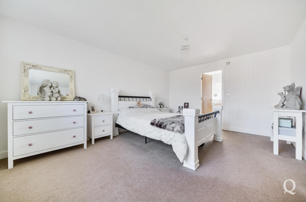 aeb251c8-4c7e-4a5...