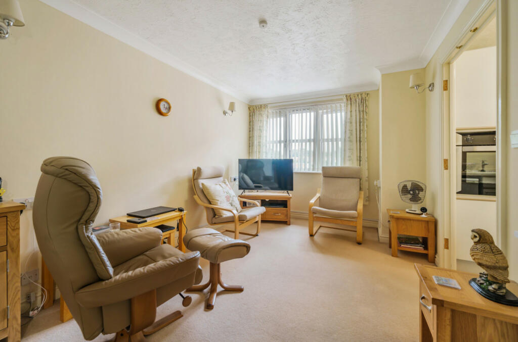 Sitting/Dining Room