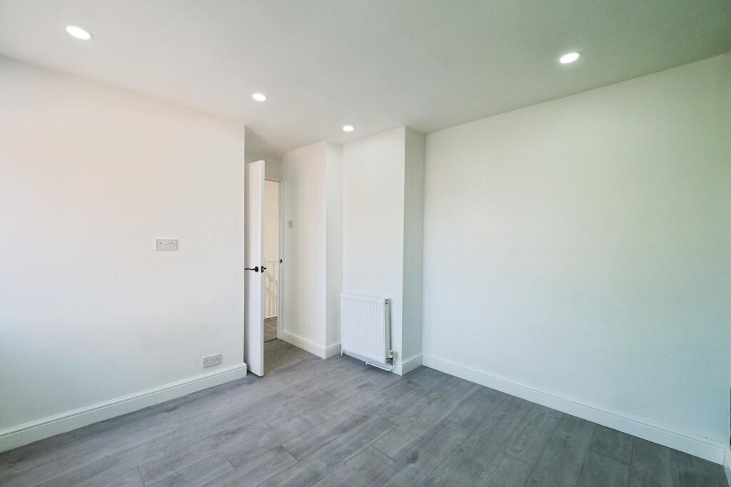 Large Double Bedroom