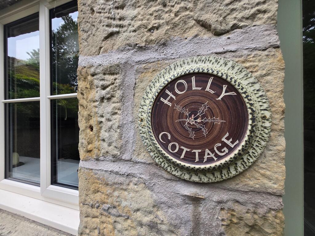 Welcome to Holly Cottage Green Lane