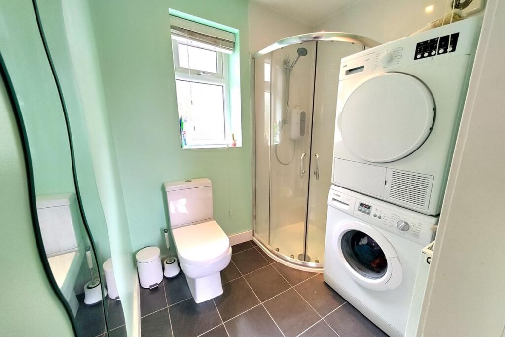 downstairs shower ro
