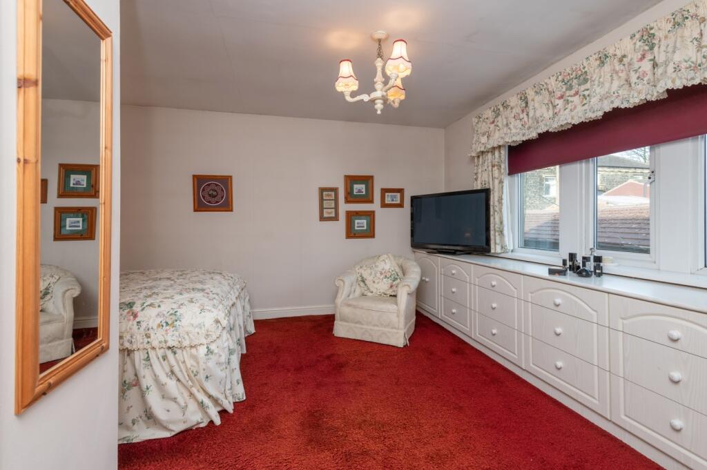 55 - 1 Westfield Mews BD13 3AP