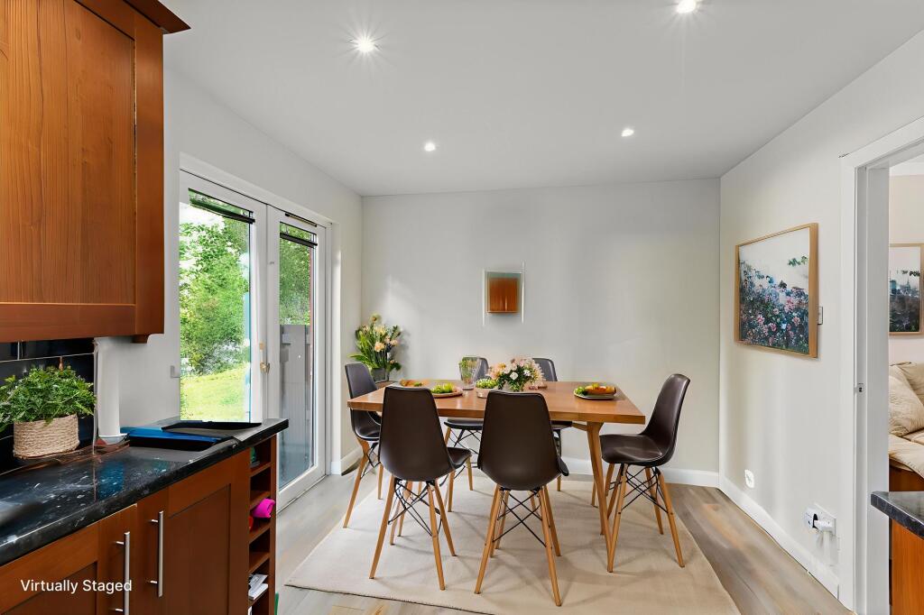 Dining Area (AI Photo)