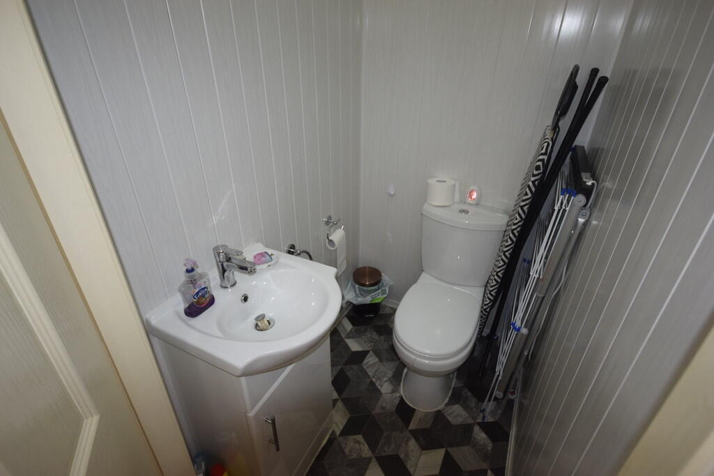 CLOAKS/WC