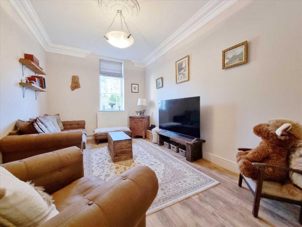 Lounge: