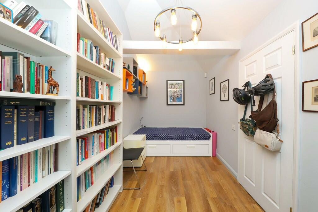 31 Oakdene Close ...