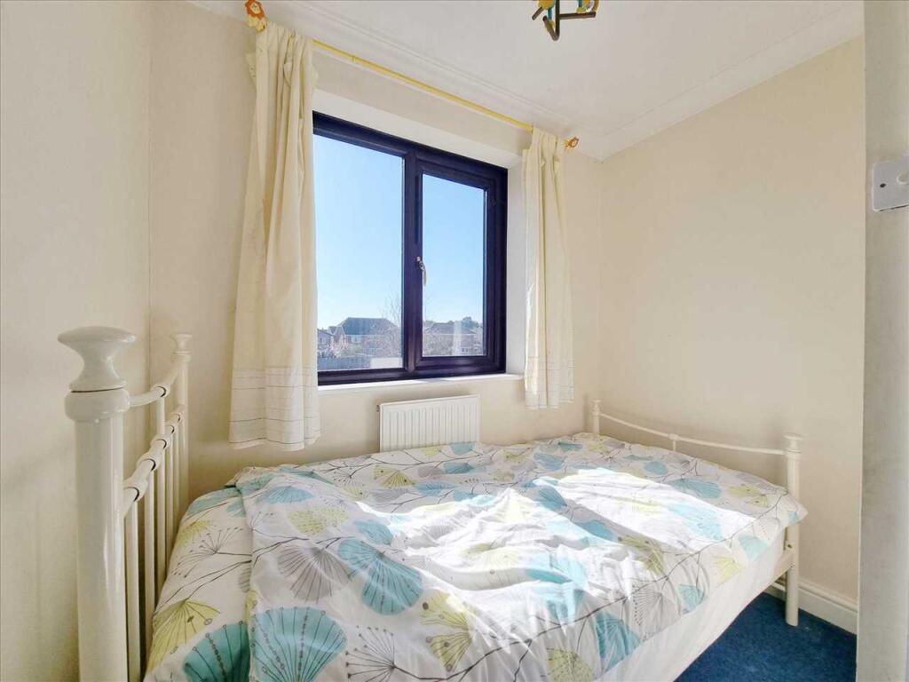Bedroom 3: