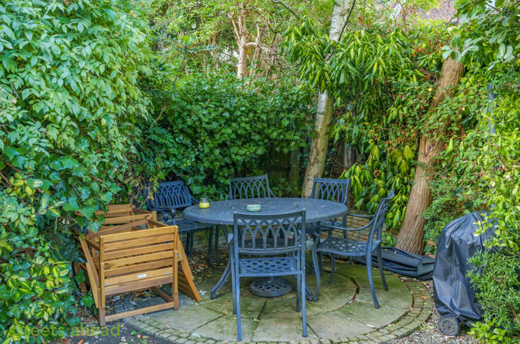 edff00dc-48ad-460...