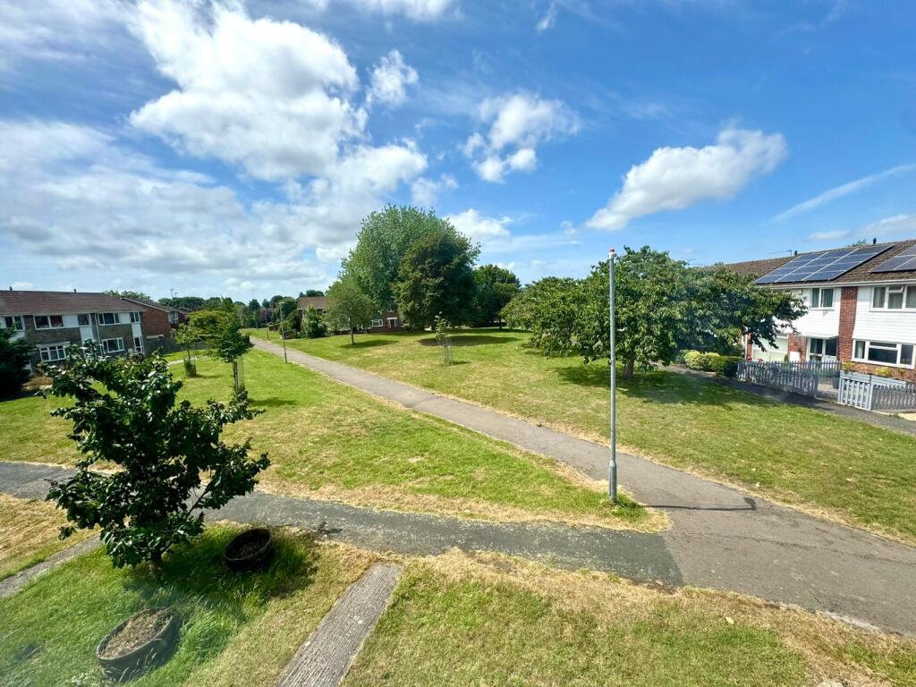 Green Space To Front