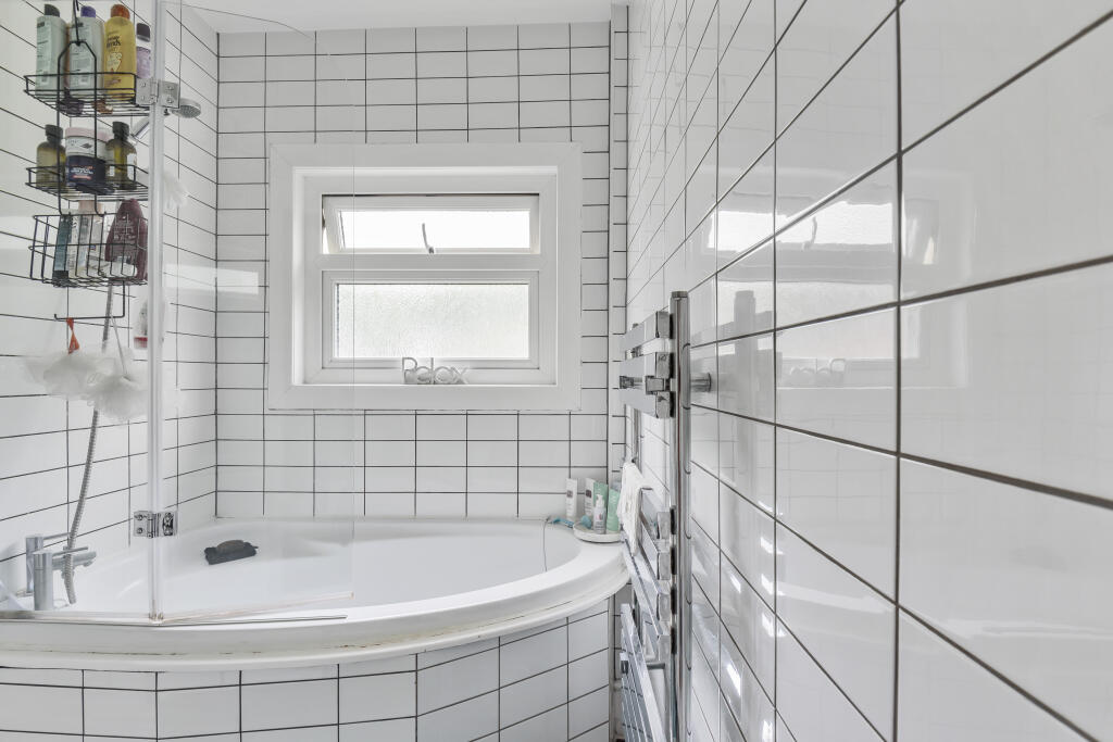 Flat 3, 5 Dale Road, Purley, CR8 2ED