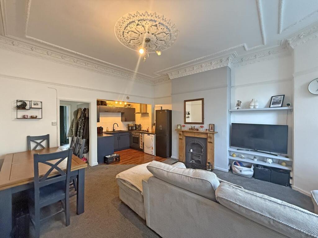 Ford Park Road 10b - Living Room 4.jpg