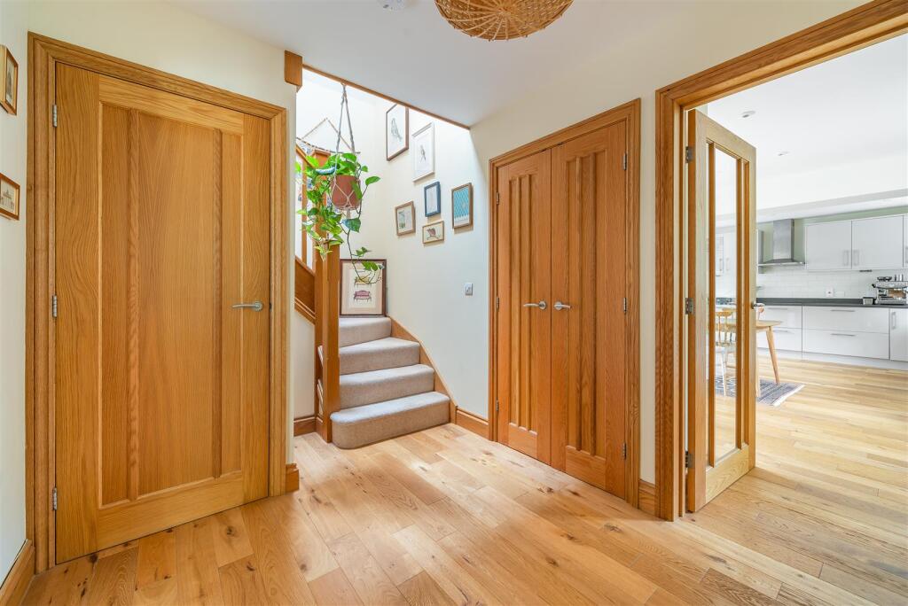 Emby House, 6a High Street, Greens Norton (12).jpg