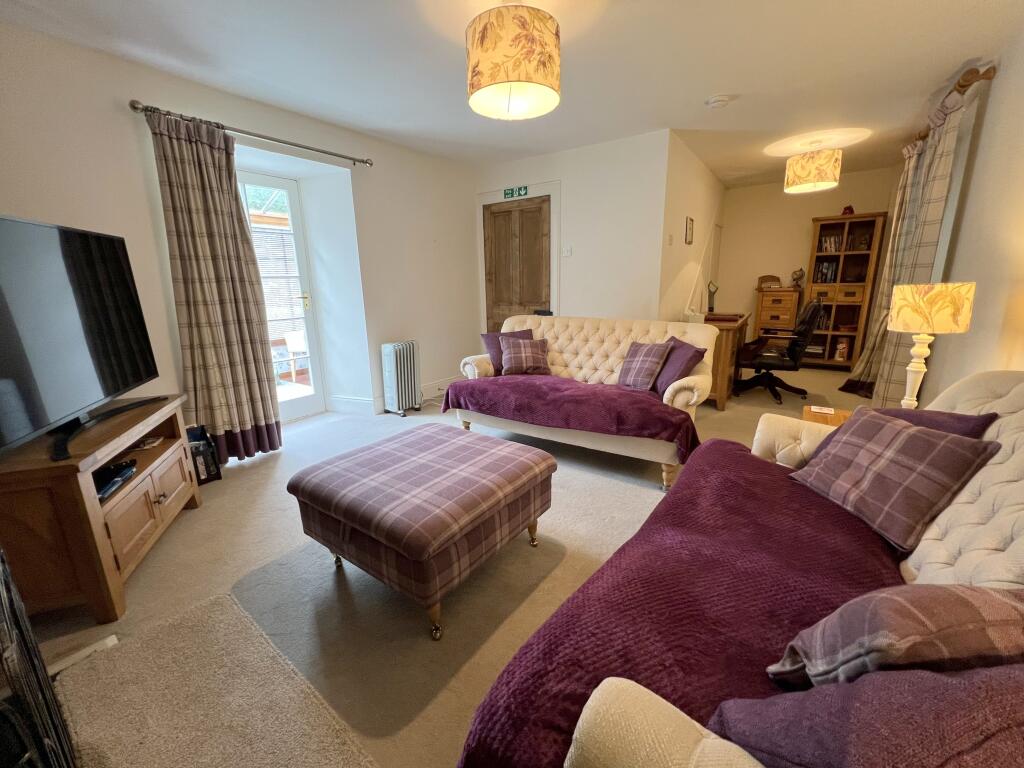 Lounge 2