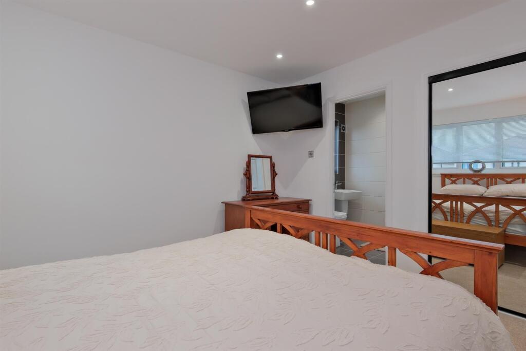 043-2 Devine Court, Wishaw, ML2 7ES.jpg