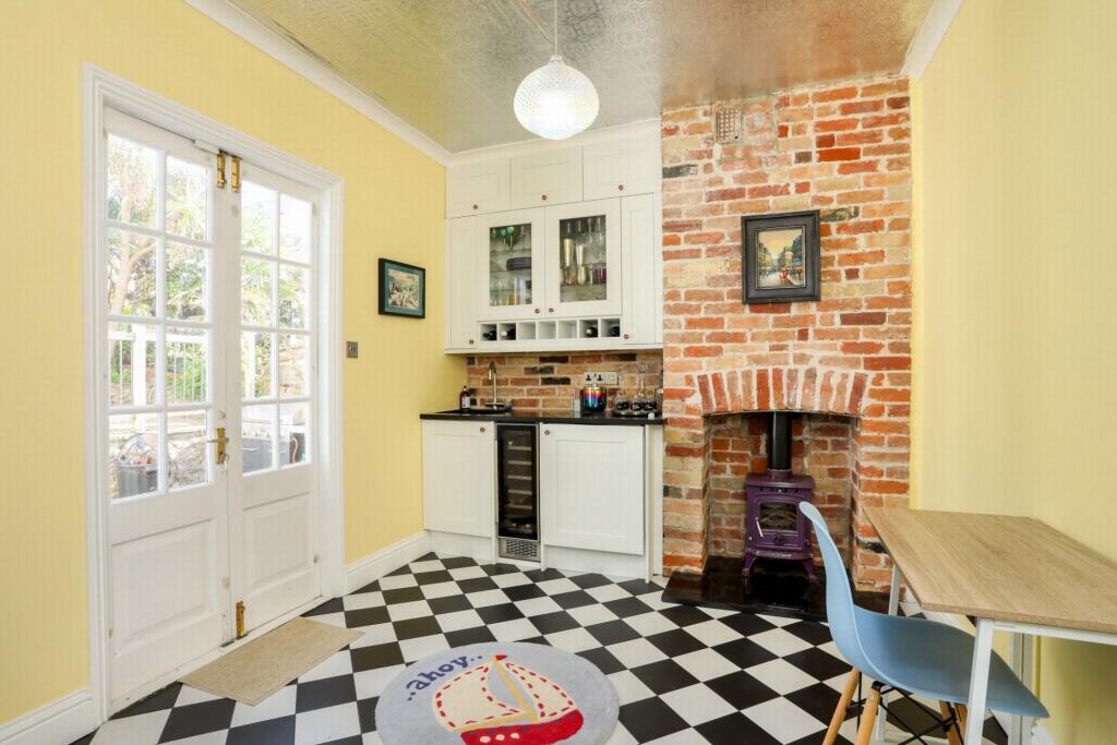 Garden room