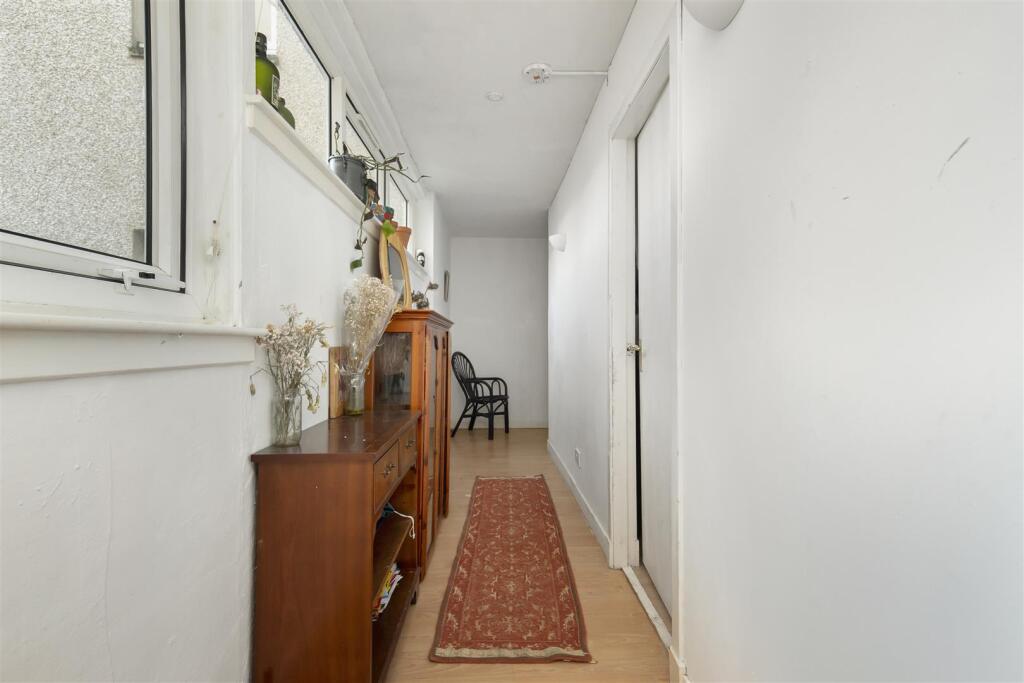 32 Fernie Place_05.jpg