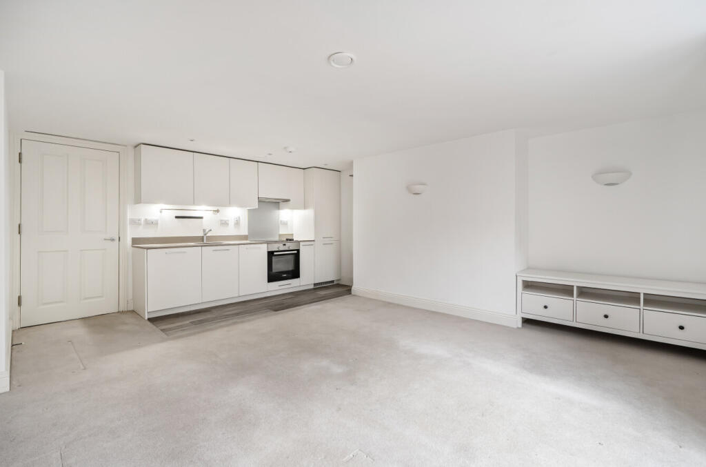 1369097-15-68ee10...