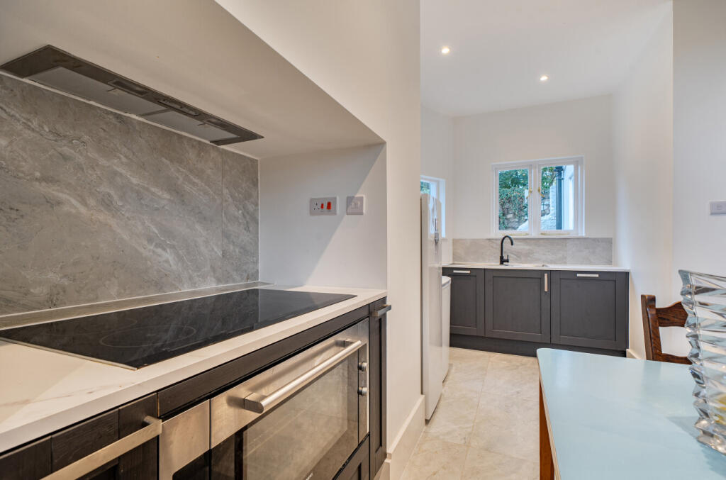 1371578-10-68f792...