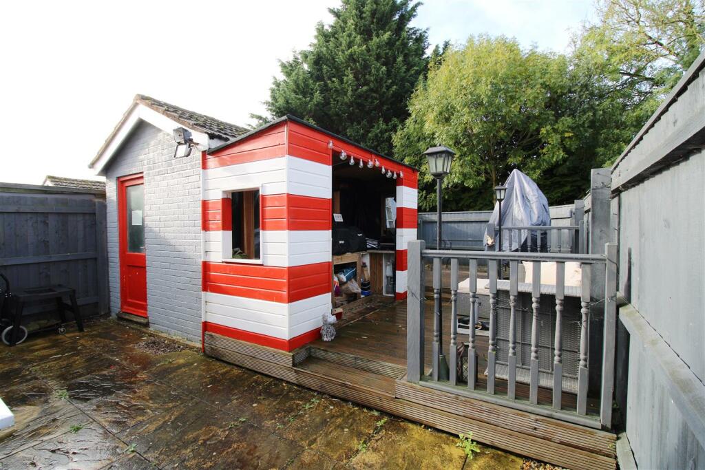 Decking And BBQ Hut