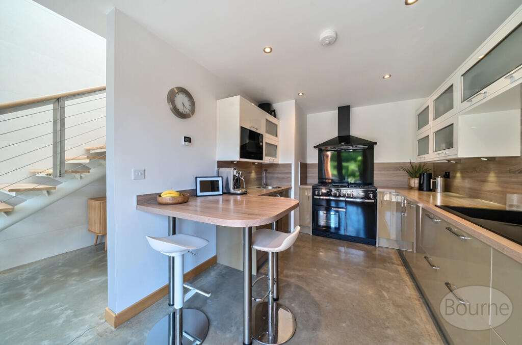 7b1b40e4-c3a9-489...