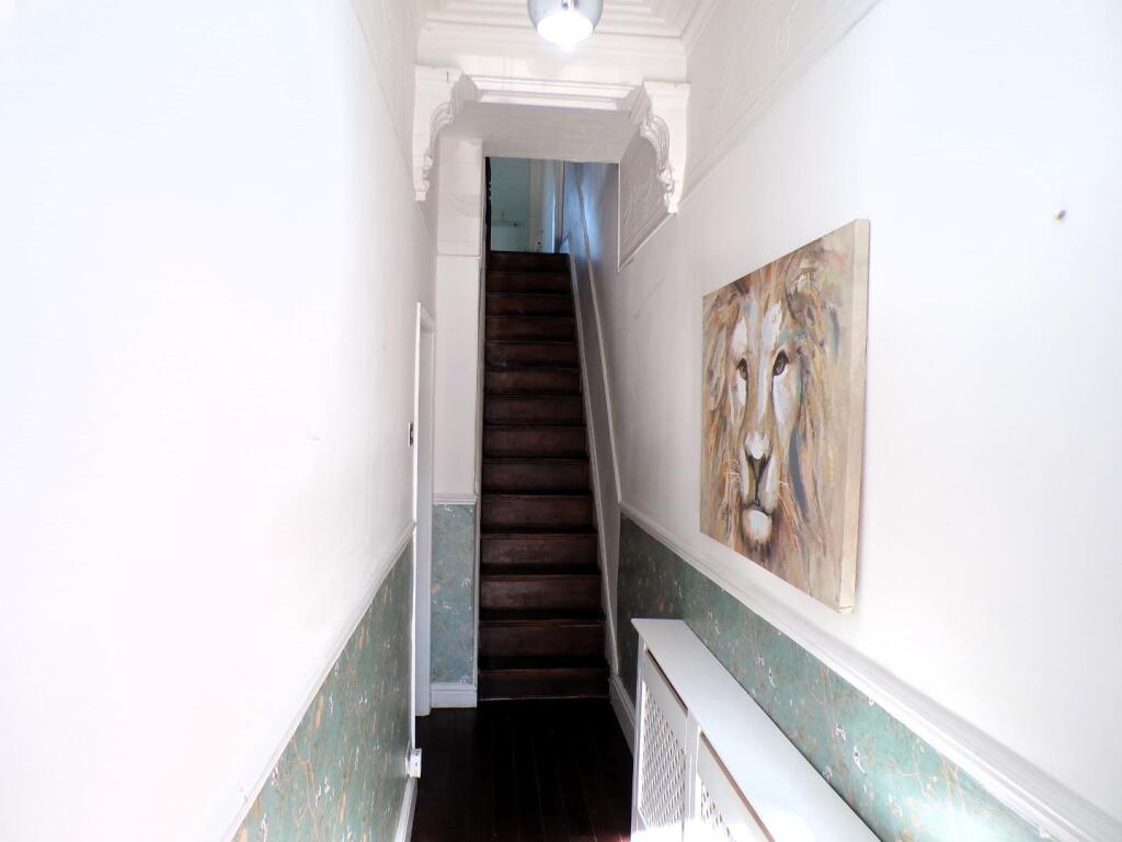 TimsonSt7hall.JPG