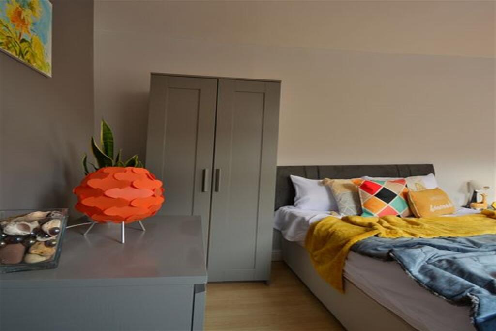 Room 2