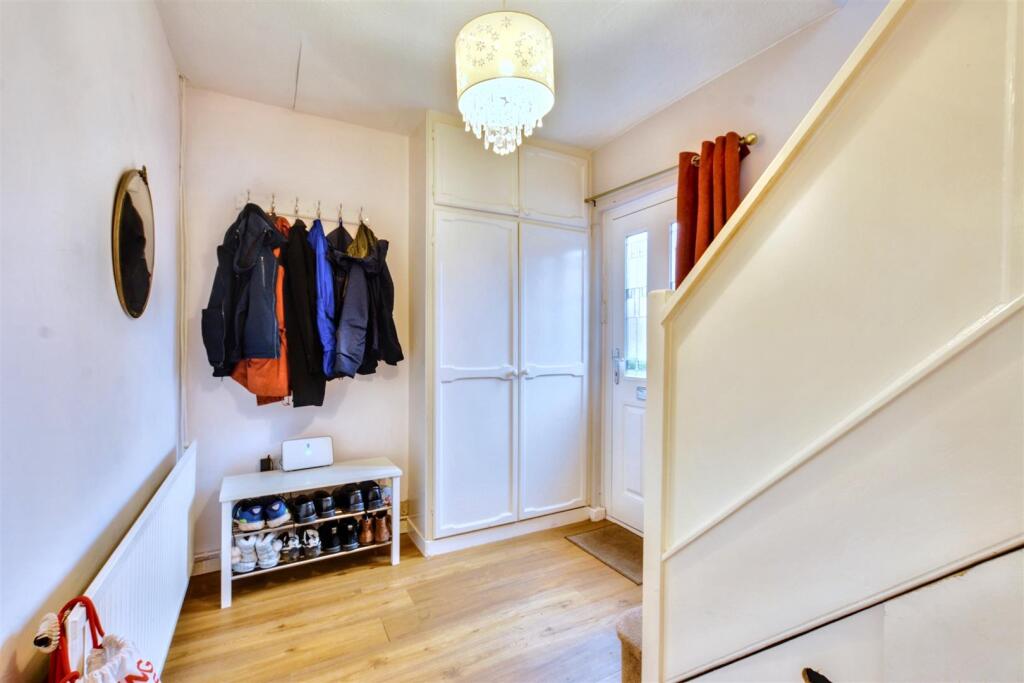 Entrance Hall_1.jpeg