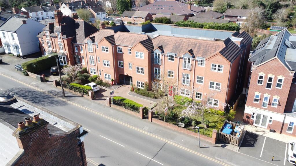 Worcester Street Stourbridge 1.jpg