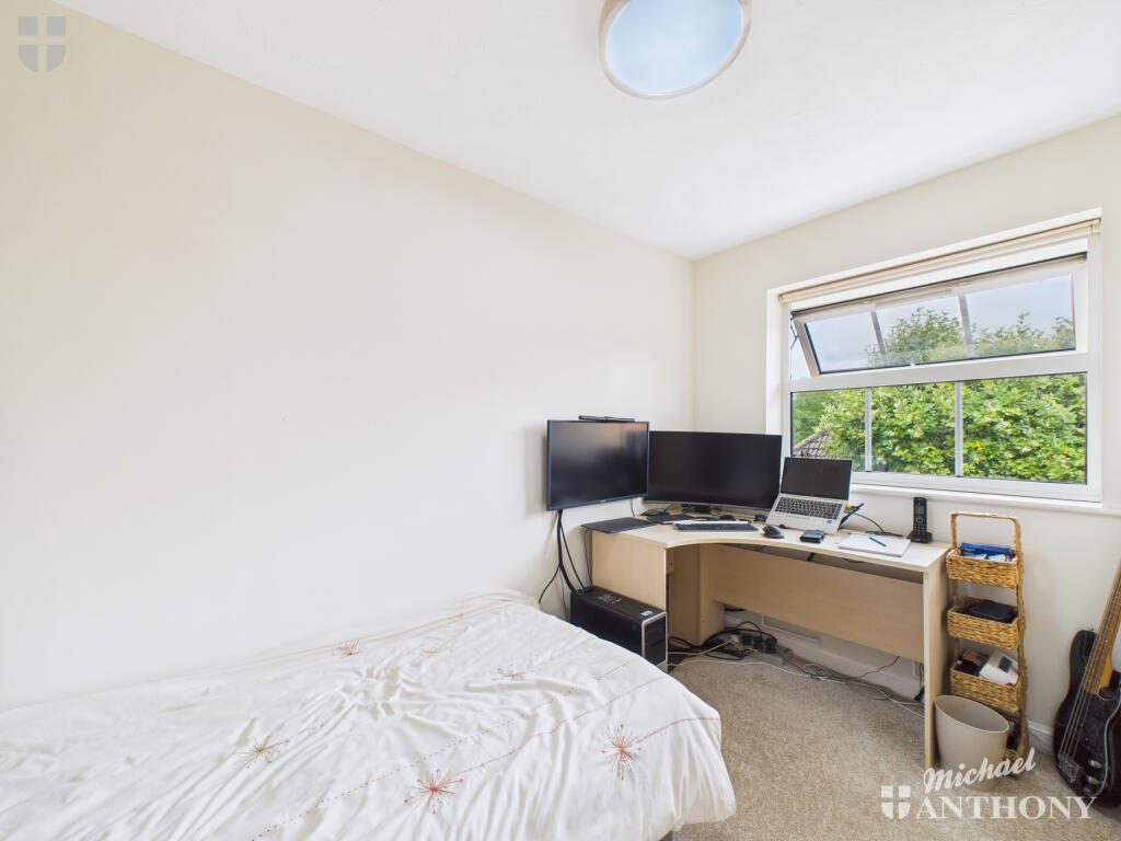 CAM03218G0-PR0755-STILL013