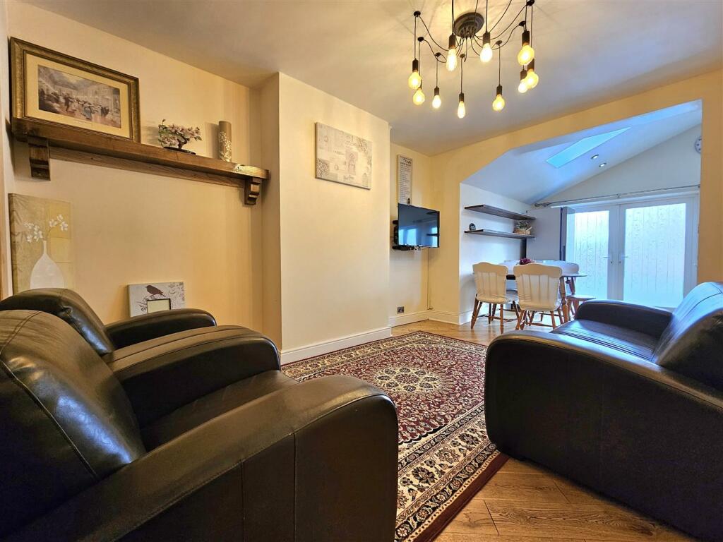 Kitchen Dining Room/Snug