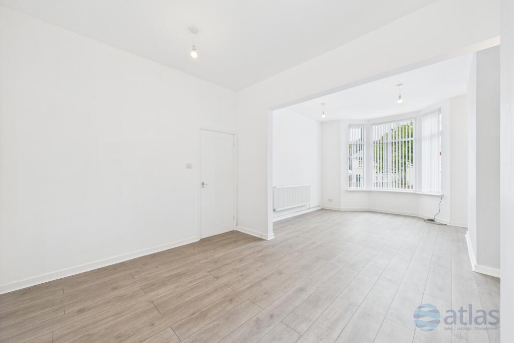 Living/Dining Area