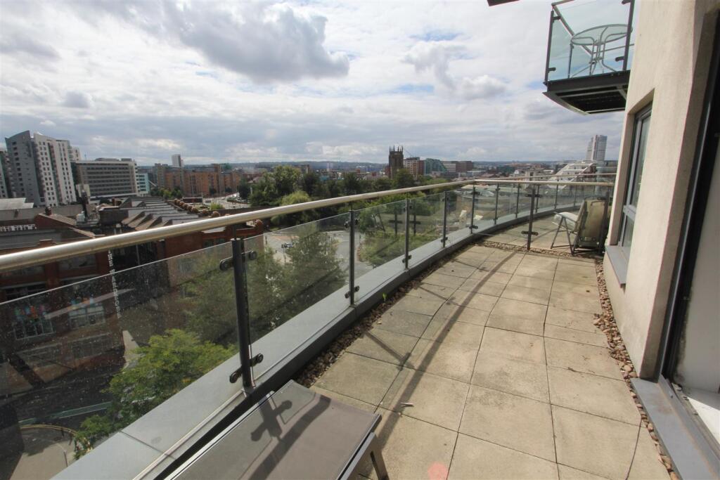 Balcony-1.JPG