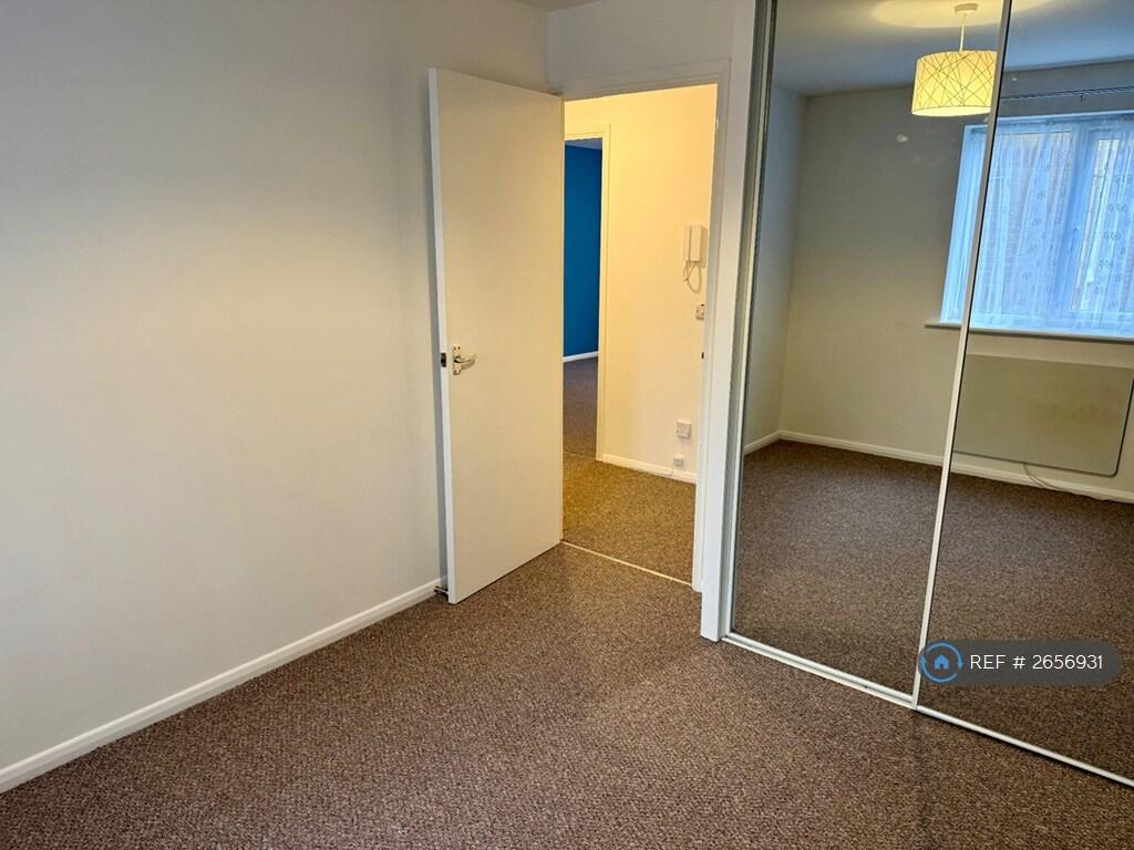 Master Bedroom 3