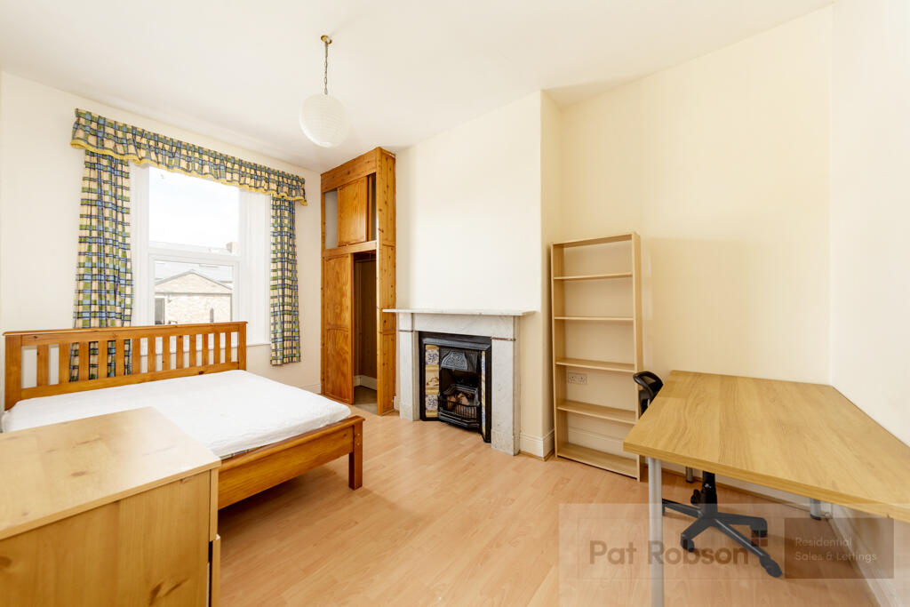 84 hazelwood avenue2