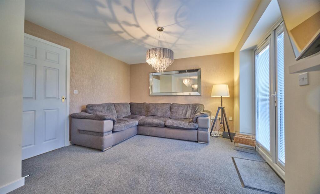 Dining Lounge