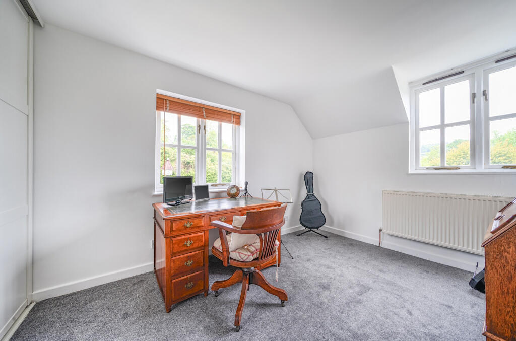 1287263-32-6829c741a388c-ARW