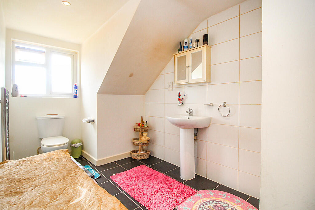 1024px.2230641__1658847340-13218-ShowerRoom