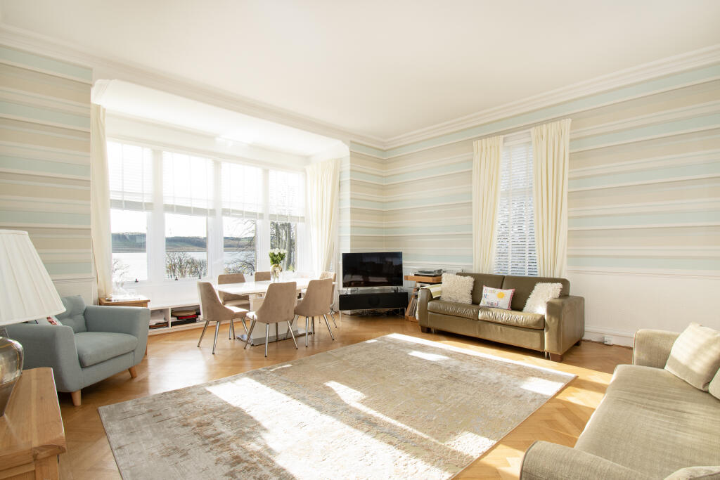 Lounge Dining Room