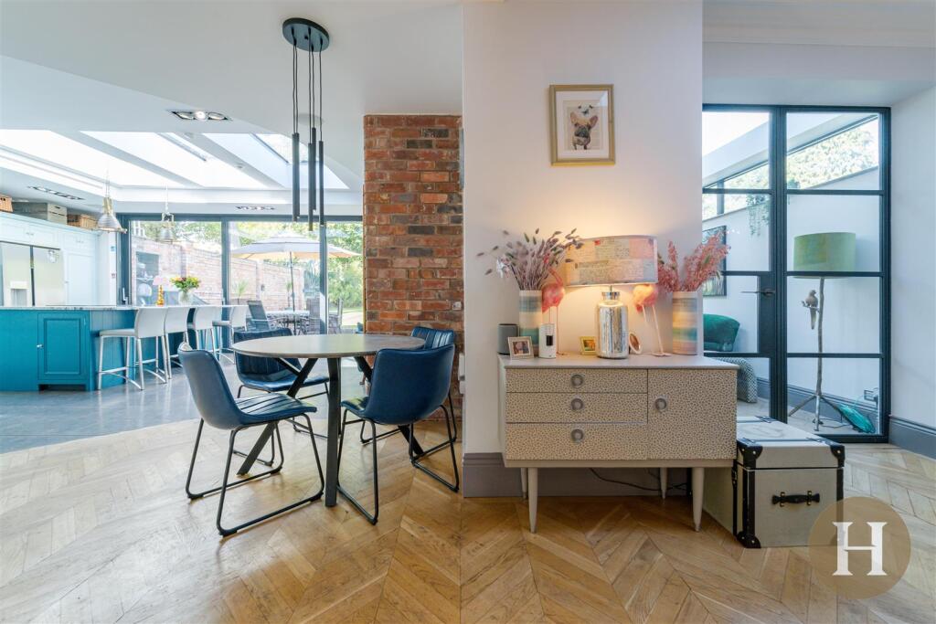 Hadleigh Estate Agents-75.jpg