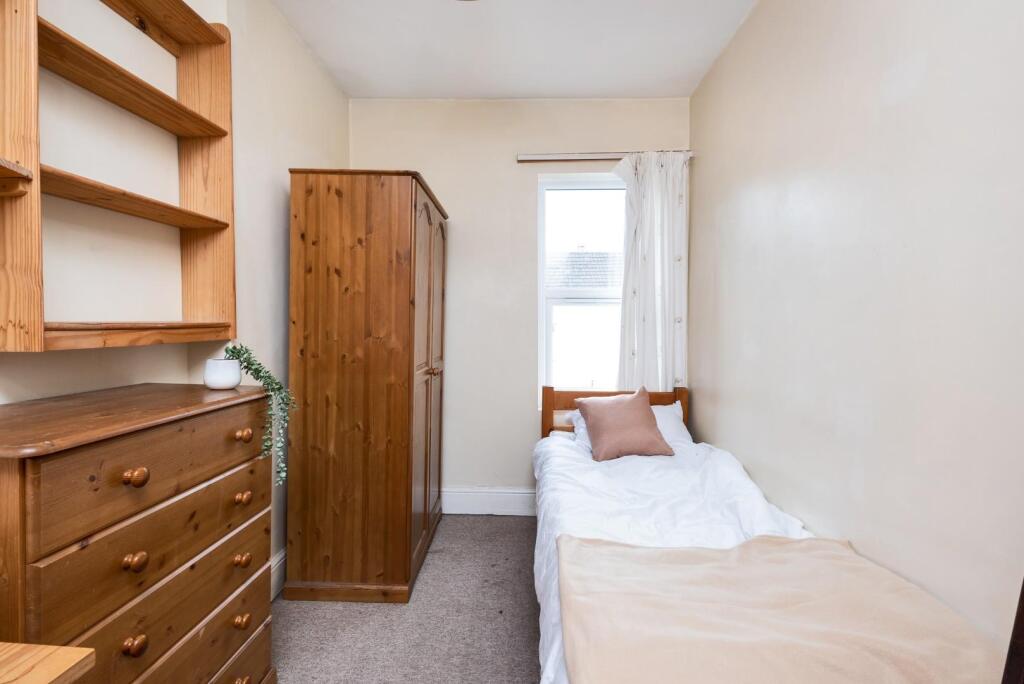 14 St Peters Terrace, Bath, BA2 3BT-10.jpg