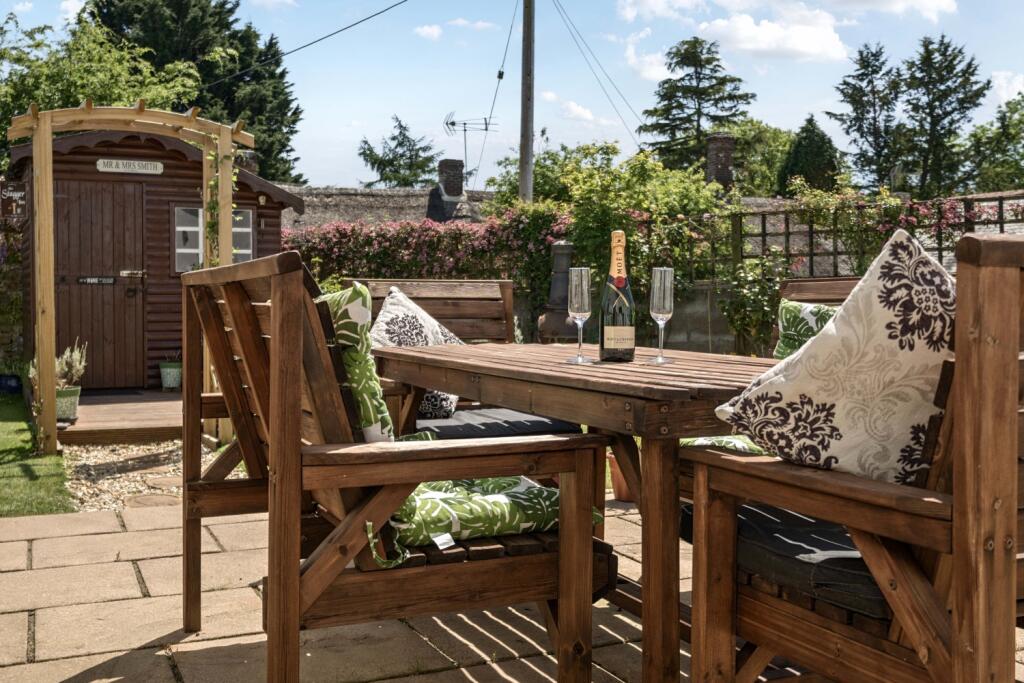 1293587-5-6825f1817f886-ARW