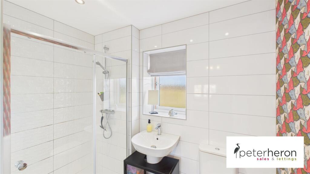 En Suite Shower Room