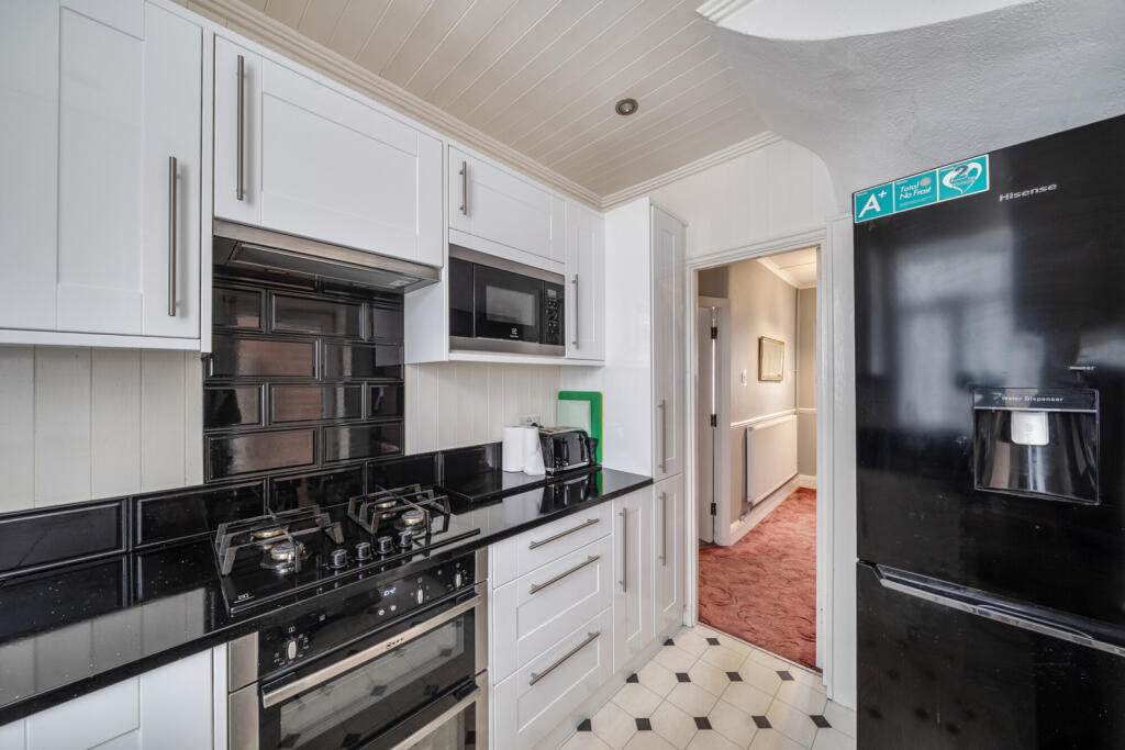 1368917-6-68ee3a6...