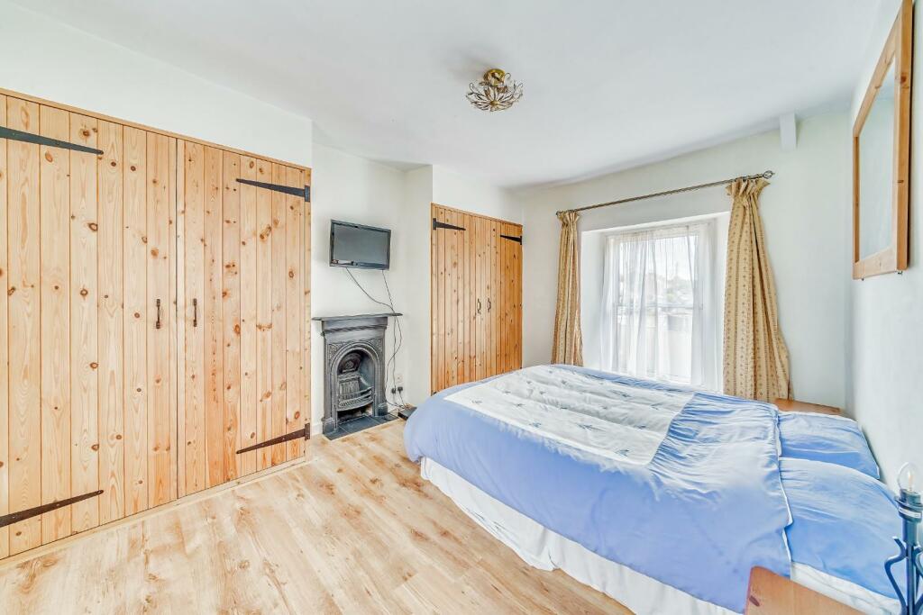 4 HORSECASTLE CLOSE - PHOTOCB X MT 29.jpg